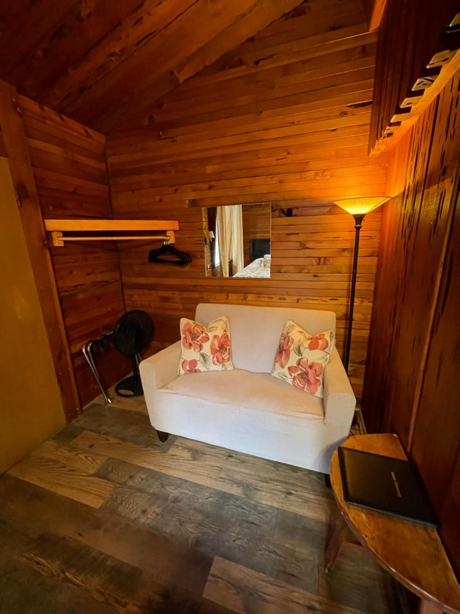 Sierra Sky Lodge Sloat Ngoại thất bức ảnh