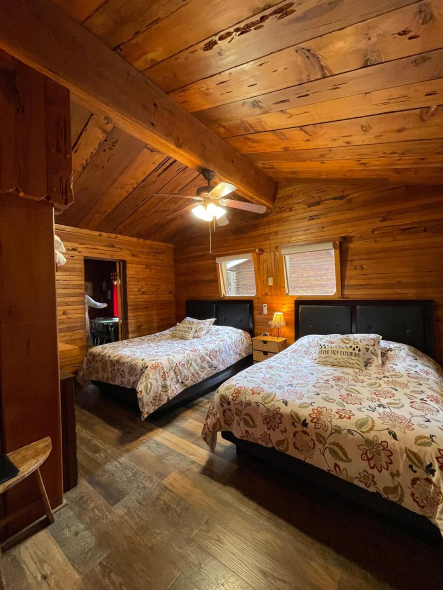 Sierra Sky Lodge Sloat Ngoại thất bức ảnh