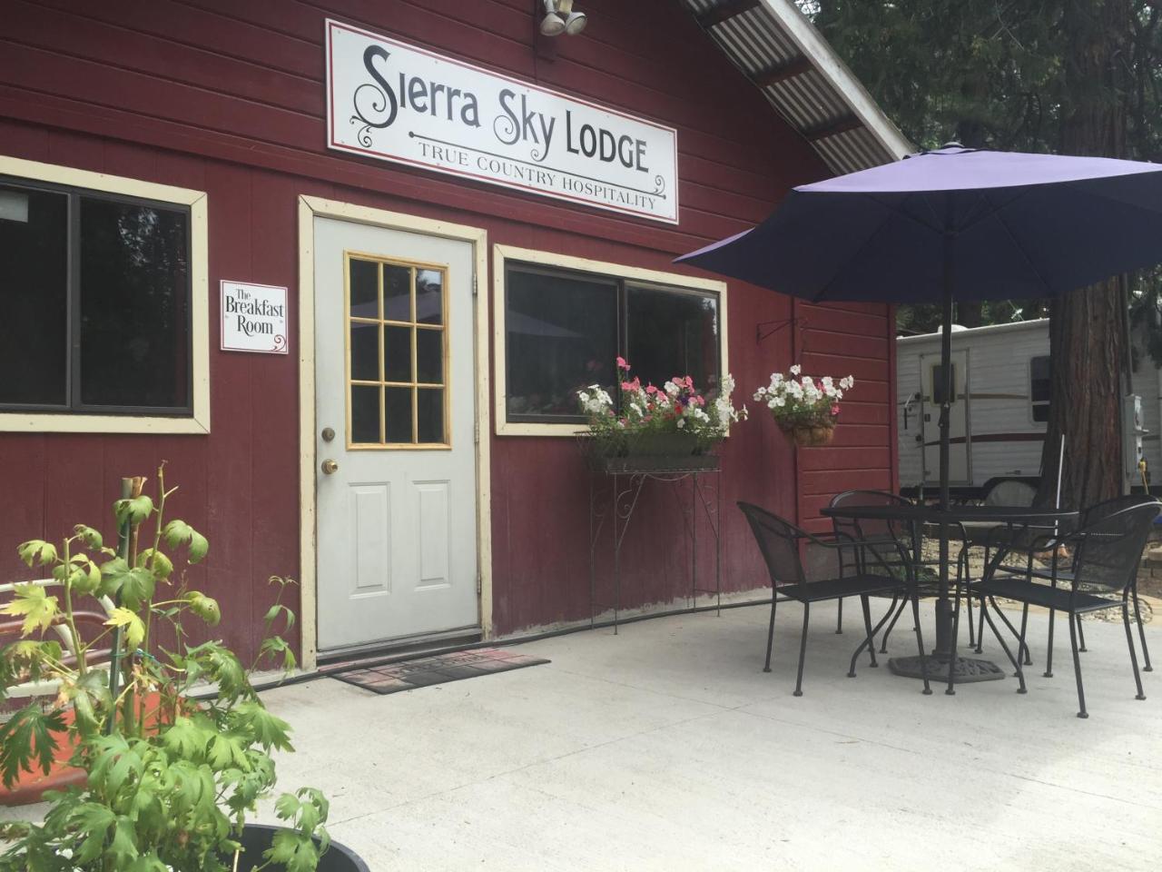 Sierra Sky Lodge Sloat Ngoại thất bức ảnh